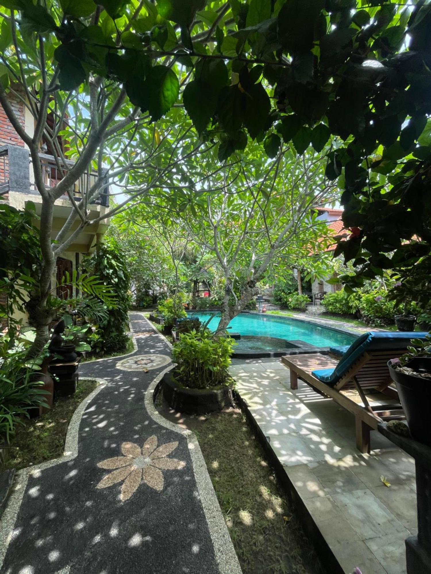 Satria Bungalow 울루와뚜 외부 사진
